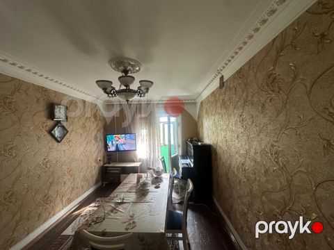 Satılır 5 otaqlı köhnə tikili 125 m² — Bakı