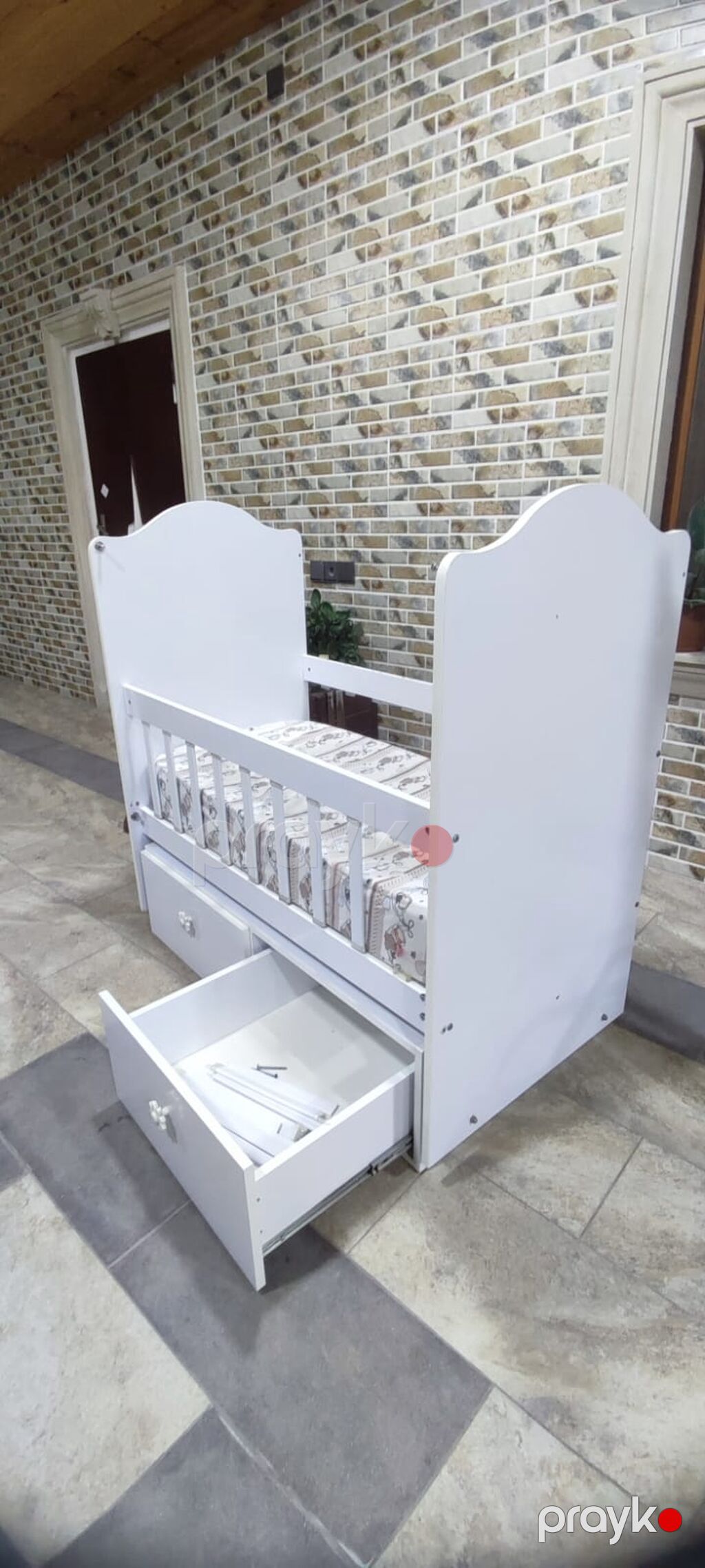 Ağ rəngdə uşaq beşiyi - Material: Mdf/ldsp tipli boyalı ağ panellər — Bəşikləri, Digah (2)