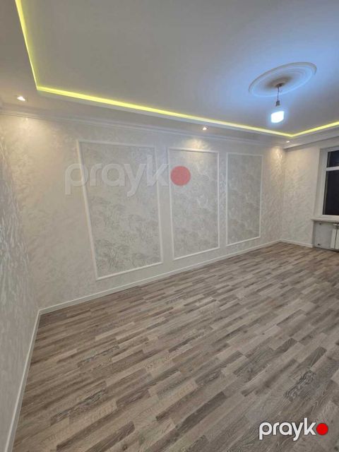 Satılır 2 otaqlı köhnə tikili 65 m² — Bakı