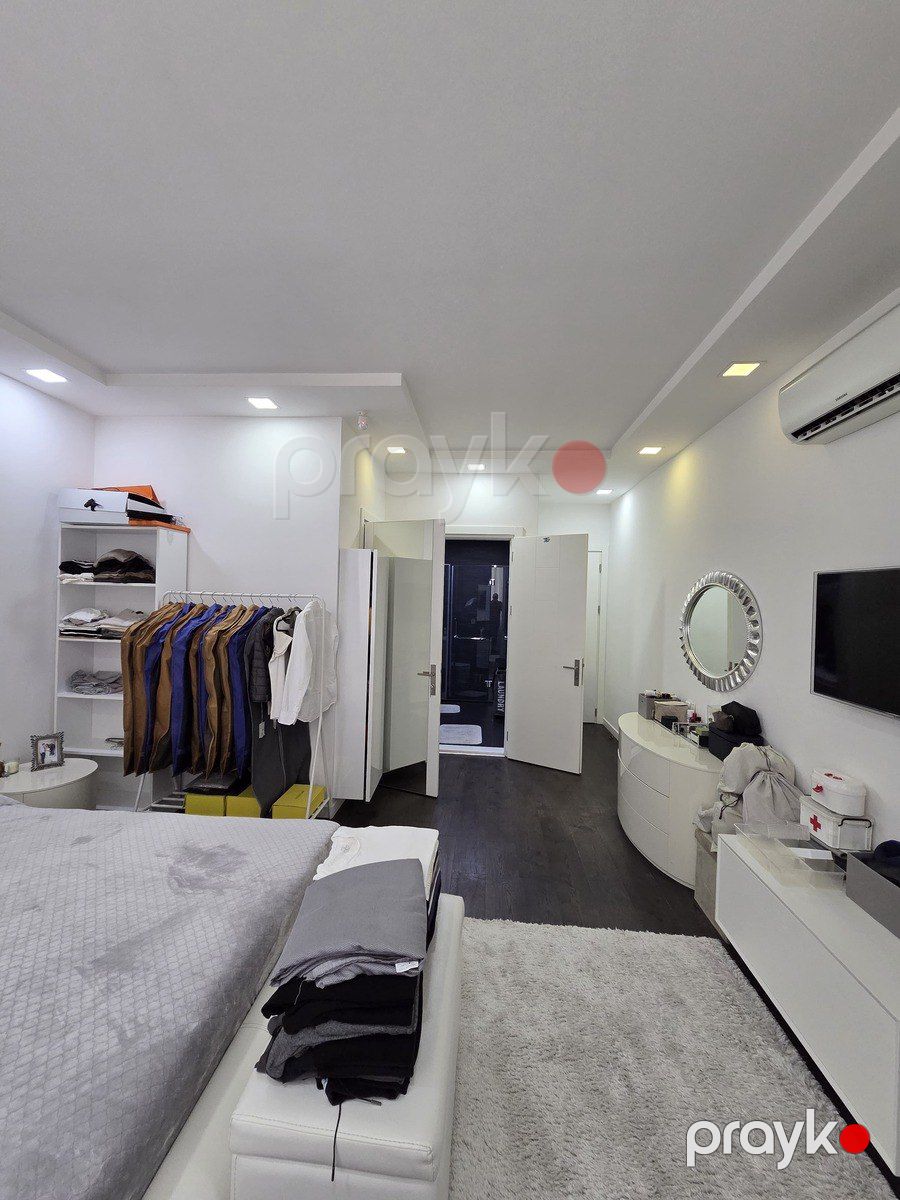 Satılır 4 otaqlı yeni tikili 200 m² — Mənzil, Bakı (12)