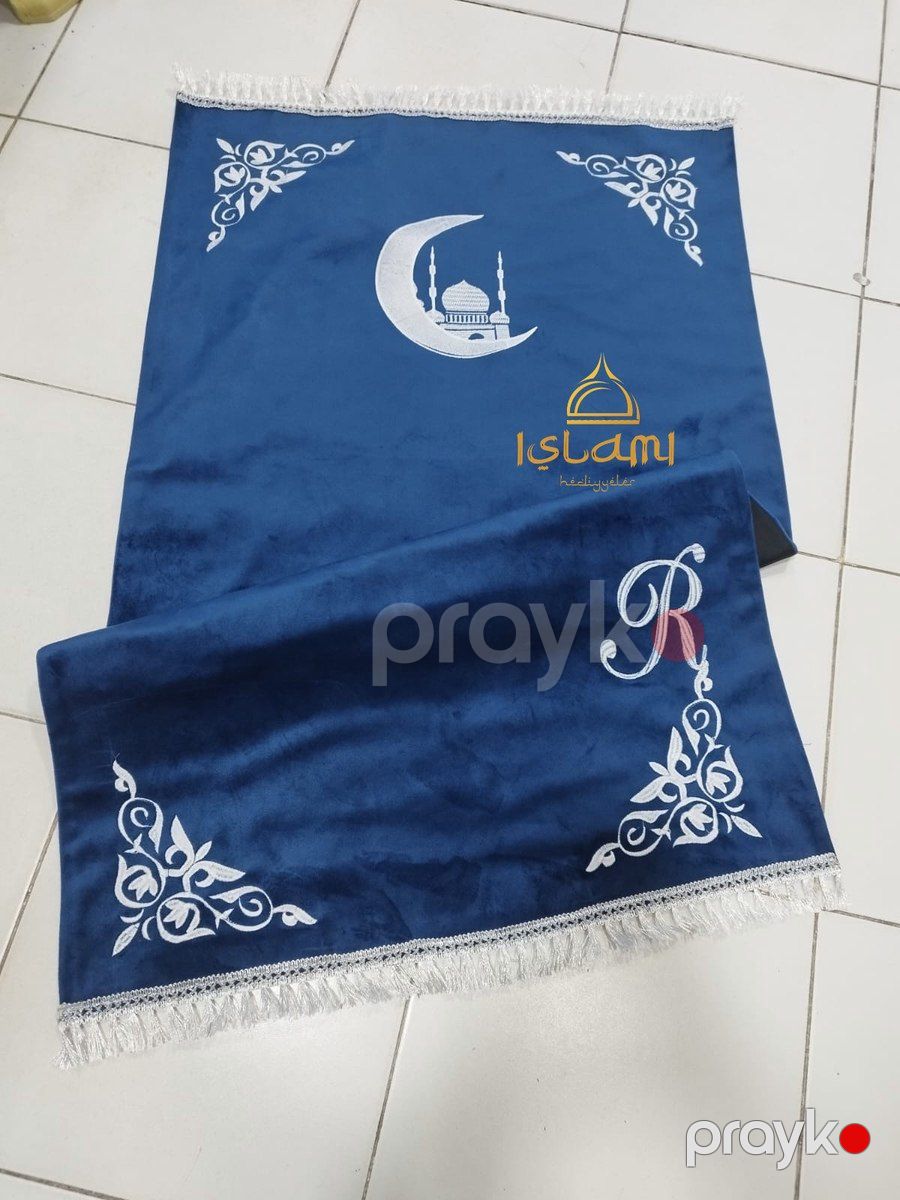Özəl yazılı namaz xalçası — Xalılar və xalı yolları, Bakı (5)