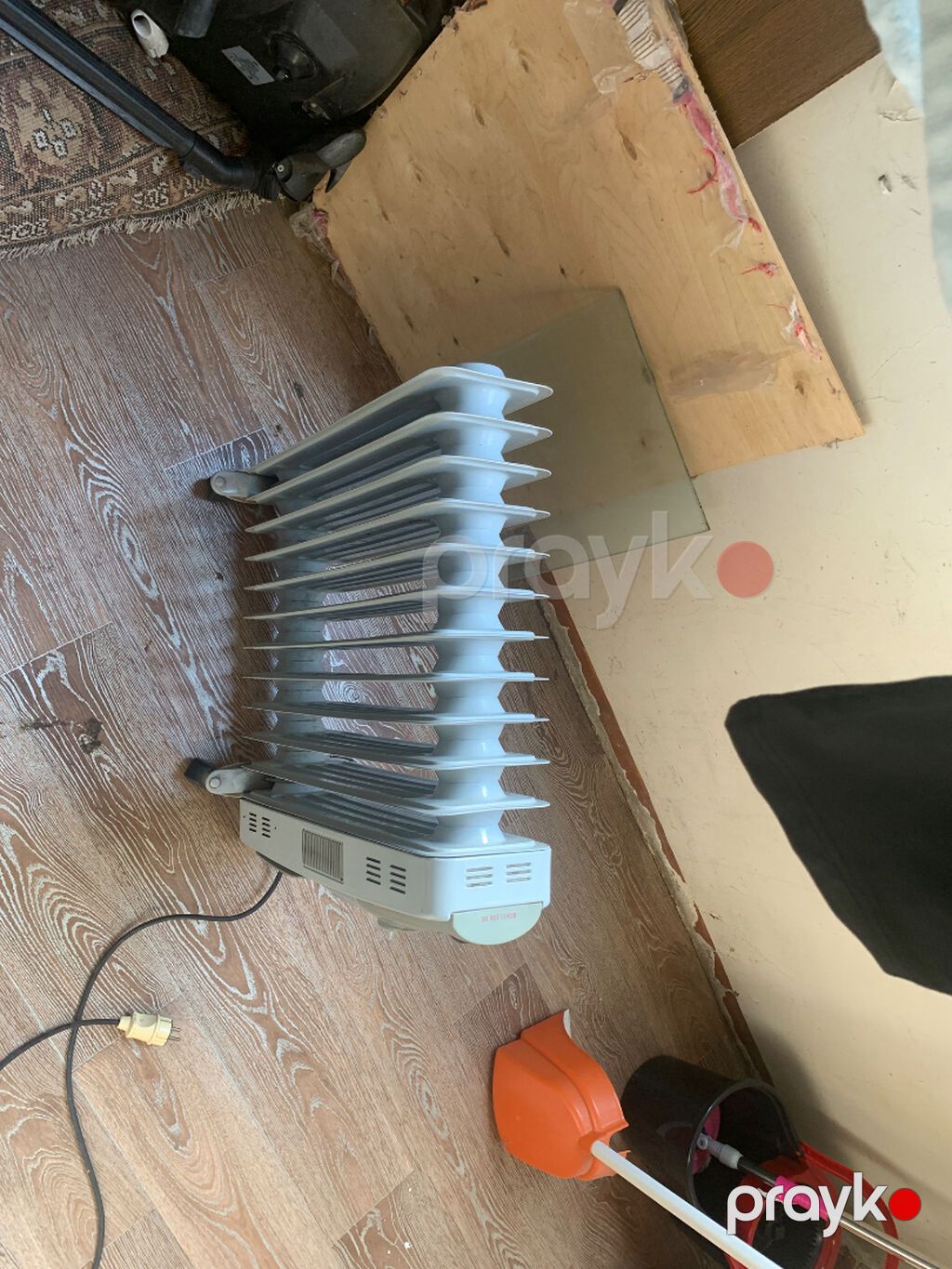 Nikea markalı 12 seksiyalı radiator satılır. 1il istifadə olunub — Isıtıcılar və isı ventilatorları, Bakı (2)