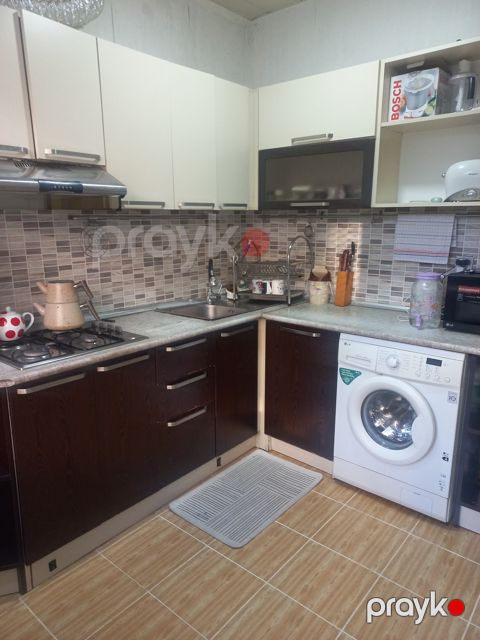 Satılır 3 otaqlı köhnə tikili 72 m² — Bakı