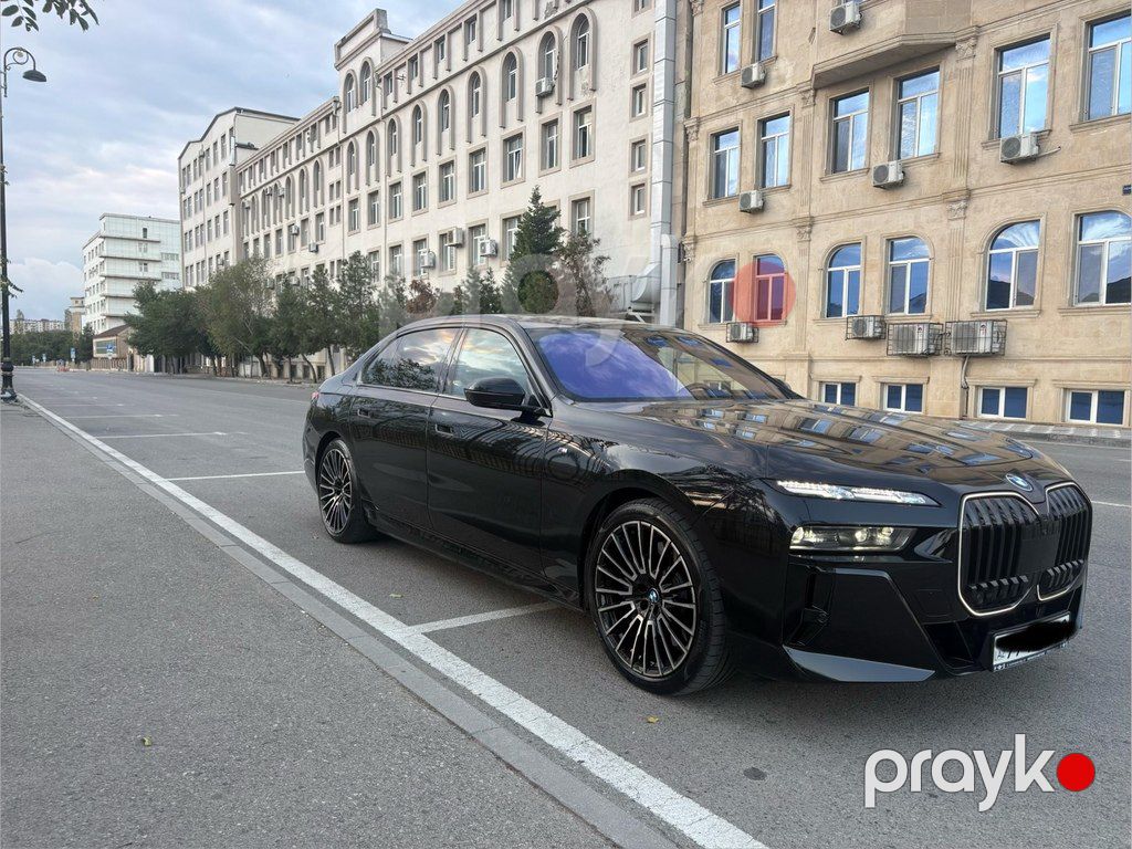 BMW 750e, 3.0 L, 17.6 kWh, 2024 il, 23 700 km — Avtomobillər, Bakı (2)