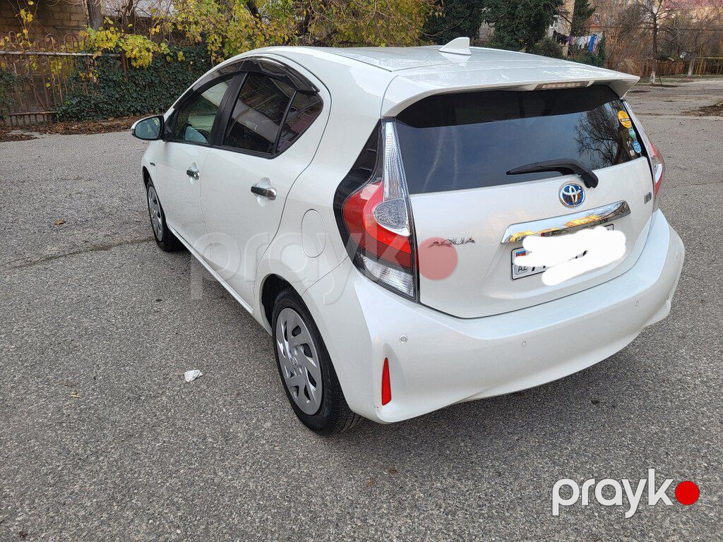 Toyota Aqua, 1.5 L, 0.87 kWh, 2019 il, 190 000 km — Avtomobillər, Sumqayıt (5)