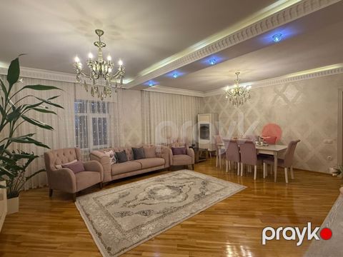Satılır 5 otaqlı köhnə tikili 110 m² — Bakı