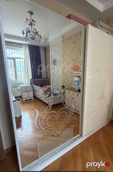*Dolab* Qiymət *250 AZN* ünvan Mtk Zülfiyyə ZB E — Bakı