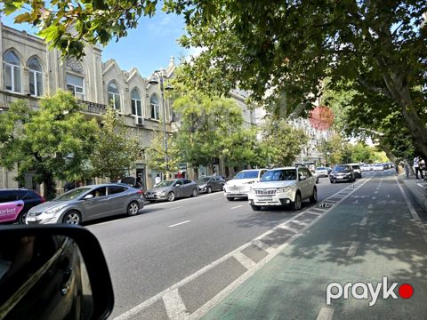Satılır 3 otaqlı köhnə tikili 75 m² — Bakı