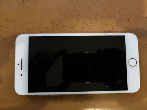 IPhone 8 Plus, 64 GB, Rose Gold, Barmaq izi — Bakı