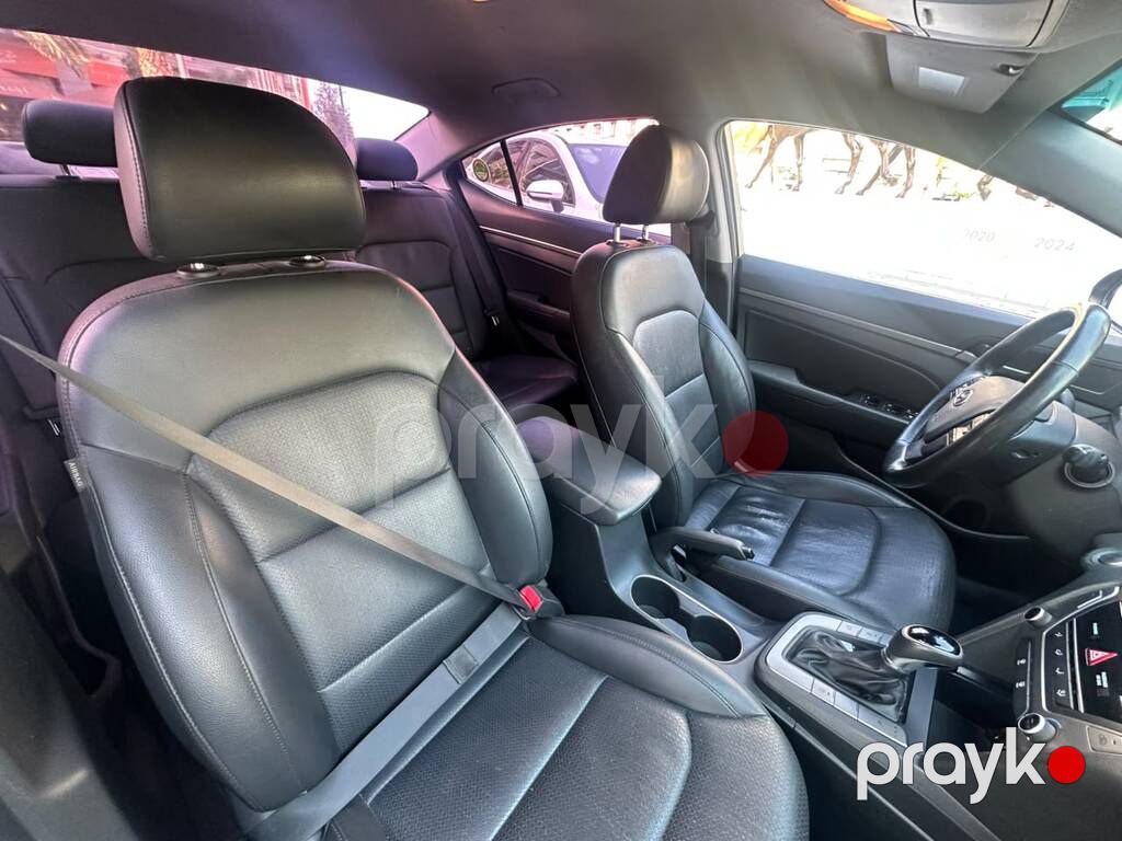 Hyundai Avante, 1.6 L, 2016 il, 137 000 km — Avtomobillər, Bakı (9)