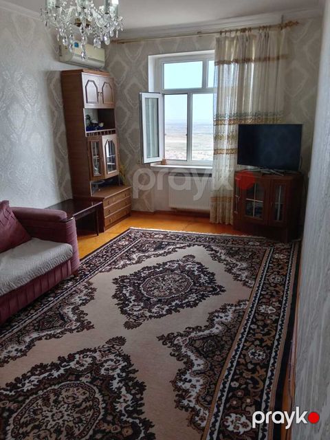 Satılır 2 otaqlı köhnə tikili 60 m²