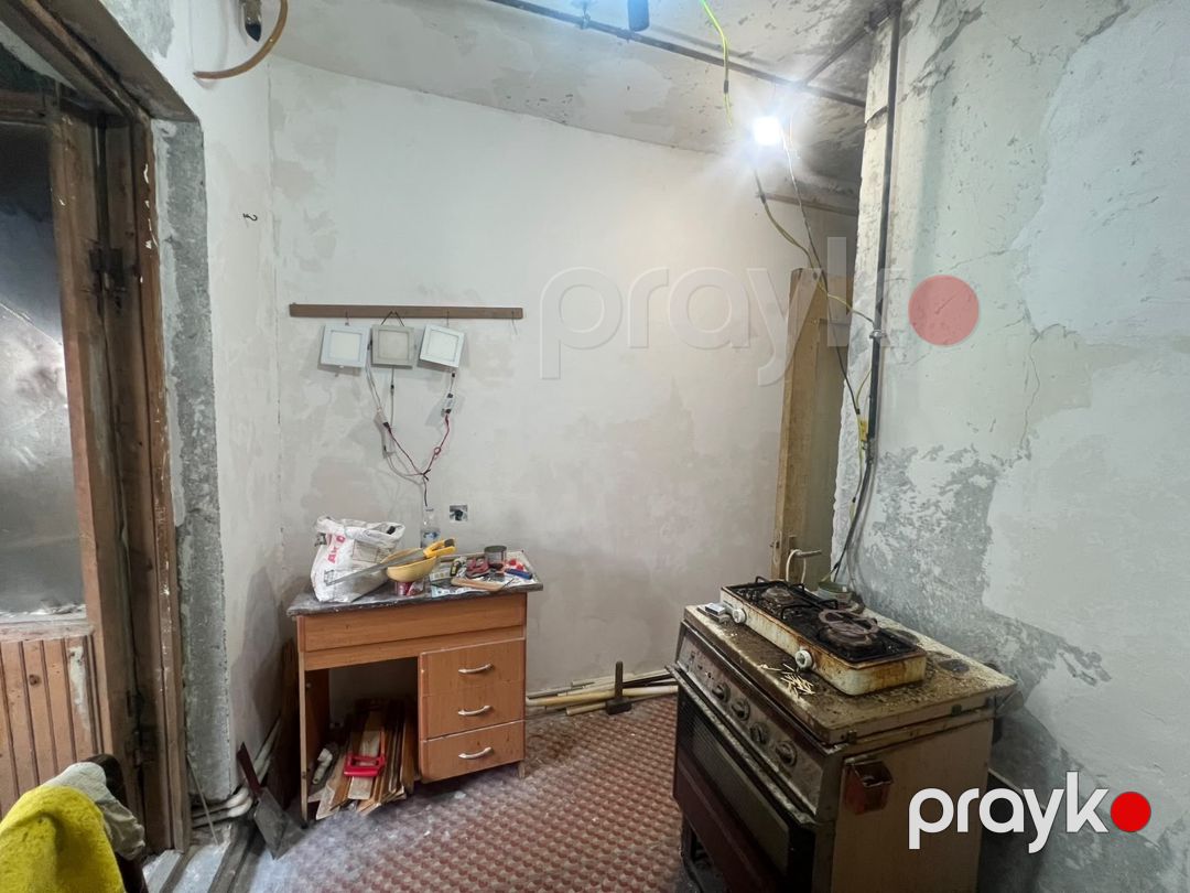 Satılır 2 otaqlı köhnə tikili 60 m² — Mənzil, Bakı (7)