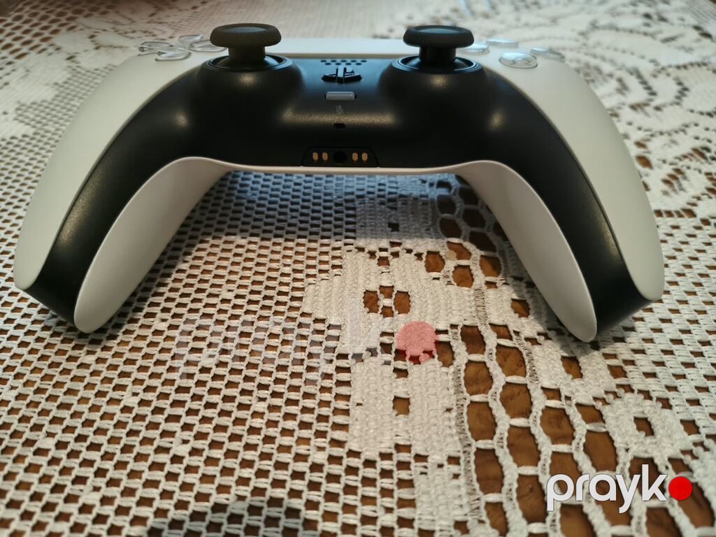 Sony PlayStation 5 DualSense naqilsiz oyun pultu İstifade olunmayıb — Aksesuarlar, Masazır (4)