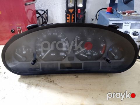 BMW E46 sürət paneli üstündən çıxmadir son qiymətdir qiymət sondur — Bakı