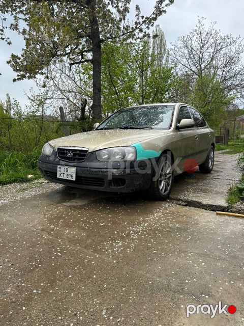 Hyundai Elantra, 2001 il — Qusar
