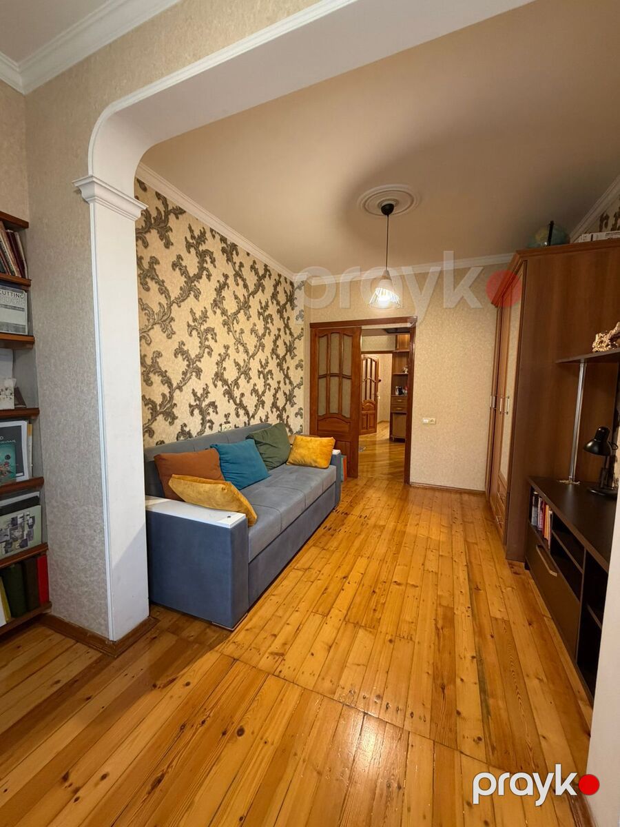 Satılır 4 otaqlı köhnə tikili 100 m² — Mənzil, Bakı (6)