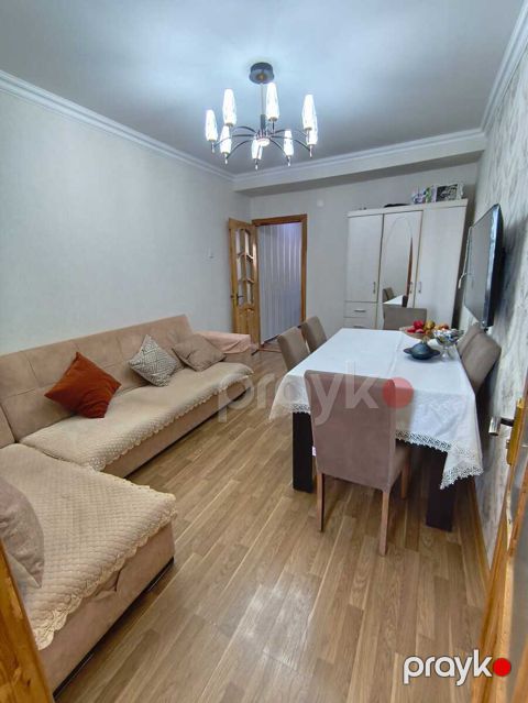 Satılır 2 otaqlı köhnə tikili 40 m² — Bakı