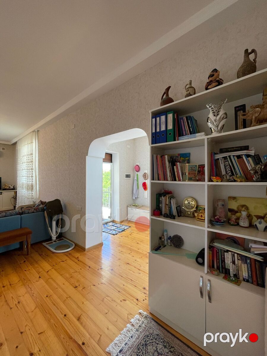 Satılır 4 otaqlı həyət evi/bağ evi 200 m² — Ev, villa, Bakı (5)