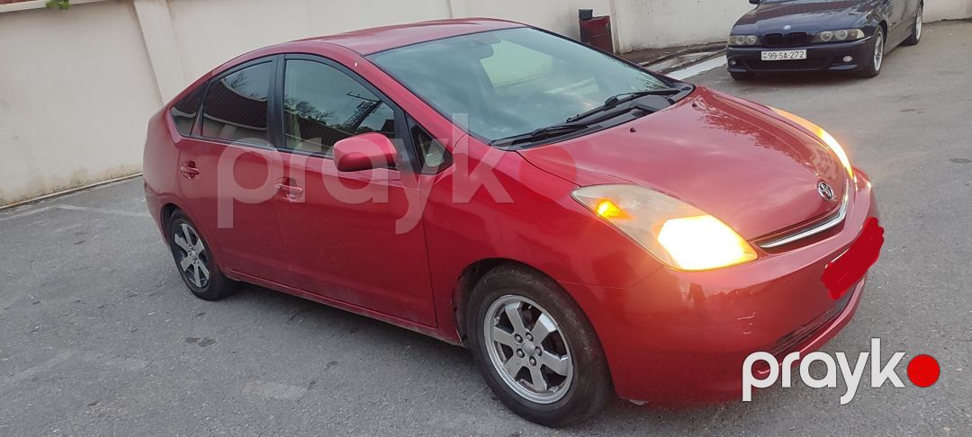 Toyota Prius icarəsi — Avtomobil icarəsi, Bakı (11)