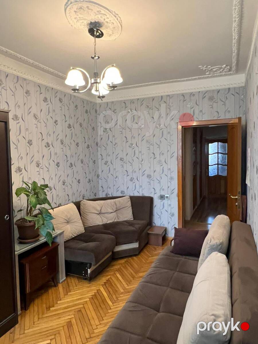 Satılır 4 otaqlı köhnə tikili 110 m² — Mənzil, Bakı (2)