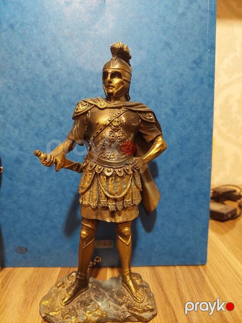 Roma ve Sparta əsgəri fiquru — Mingəçevir