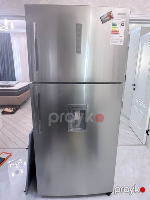 Samsung iki qapılı soyuducu (üstdə dondurucu), inox rəng. 1il yarım — Bakı