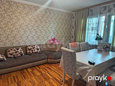 Satılır 2 otaqlı köhnə tikili 65 m² — Bakı