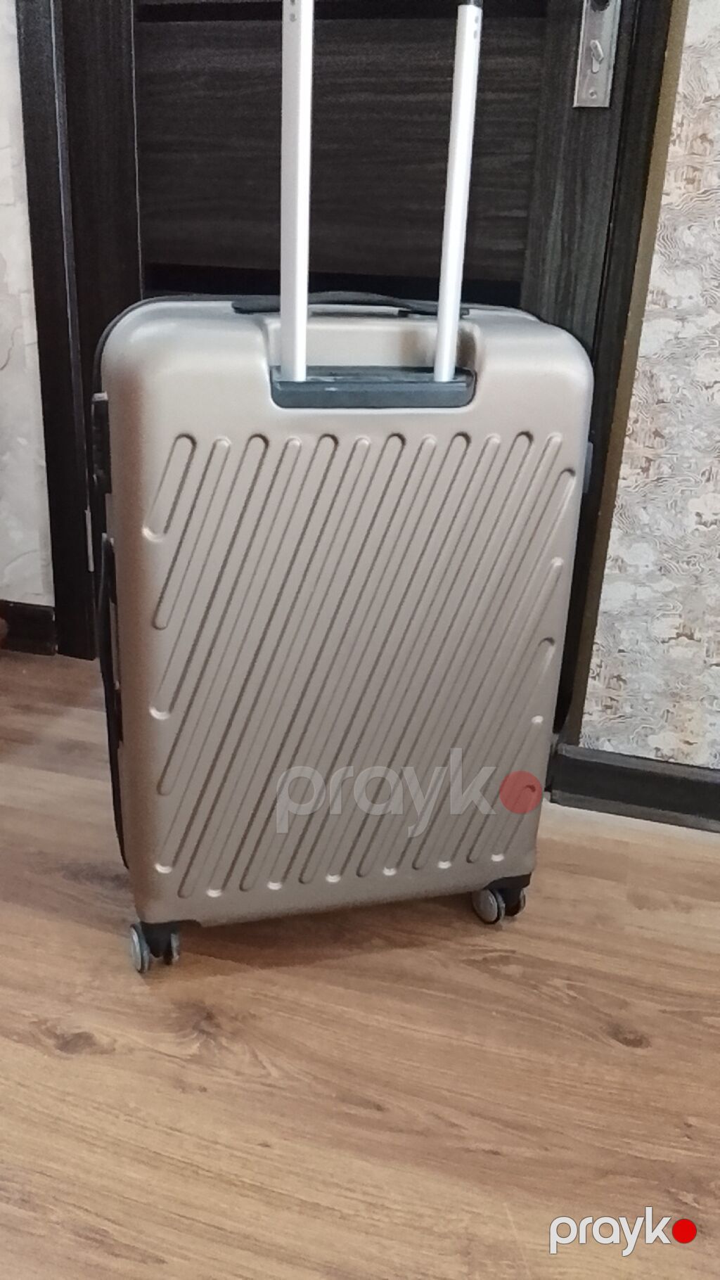 20/25 kg ceki gotutur hec bir prablemi yoxdur istəyən ünvandan və ya — Çamadanlar, Bakı (3)