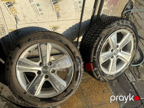 Toyota orijinal 5 şüalı yüngül lehimli disklərlə birgə qış təkərləri — Bakı