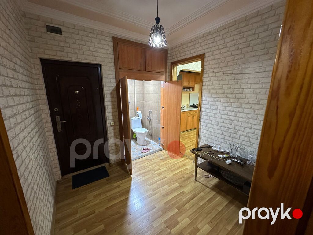 Bakı, 3 otaqlı, Köhnə tikili, 75 kv. m — Mənzil, Bakı (9)