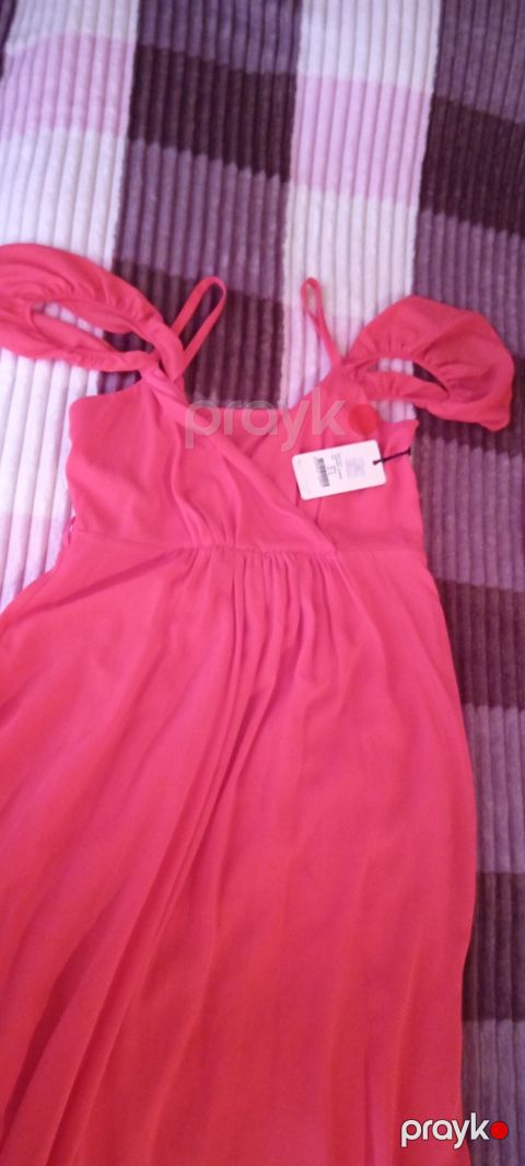 Qadın don alnib geynilmeyib qiymetdr razilawmaq olar M razmer — Mehdiabad
