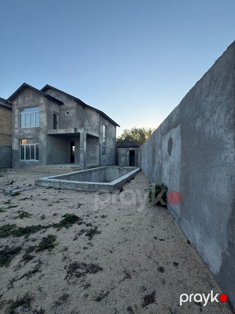 Satılır 4 otaqlı həyət evi/bağ evi 170 m² — Bakı