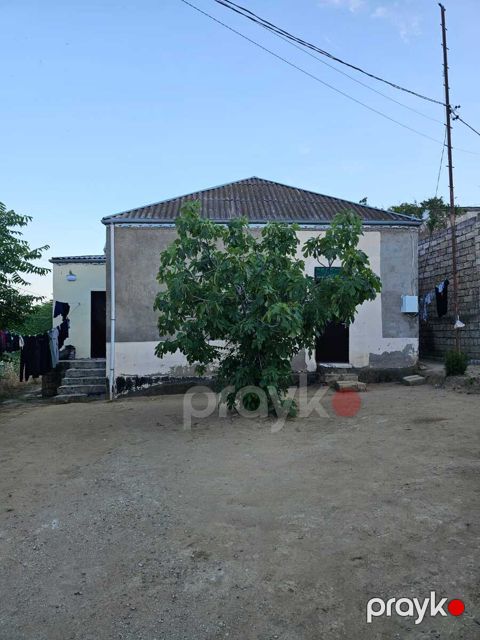 Satılır 6 otaqlı həyət evi/bağ evi 110 m² — Bakı