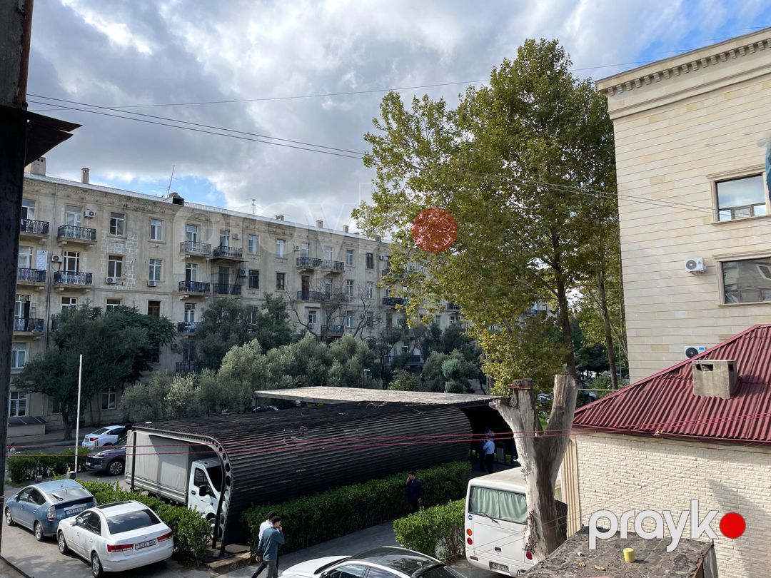 İcarəyə verilir 3 otaqlı köhnə tikili 75 m² — Mənzil, Bakı (11)