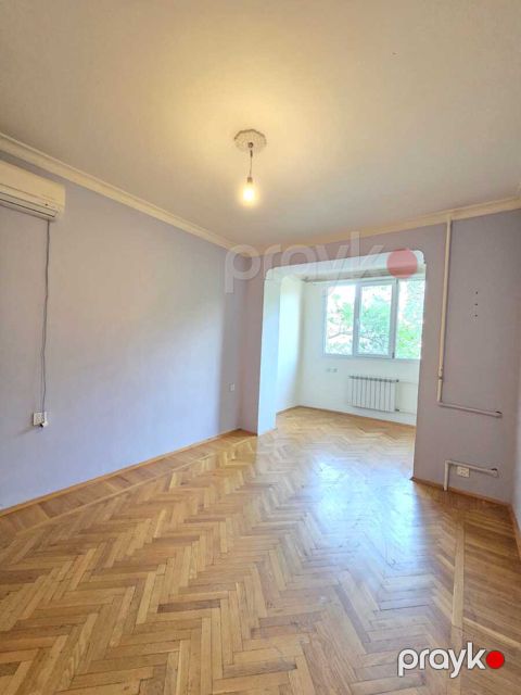 Satılır 3 otaqlı köhnə tikili 80 m² — Bakı