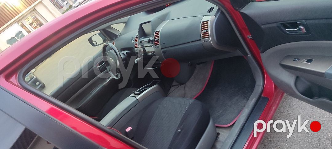 Toyota Prius icarəsi — Avtomobil icarəsi, Bakı (10)