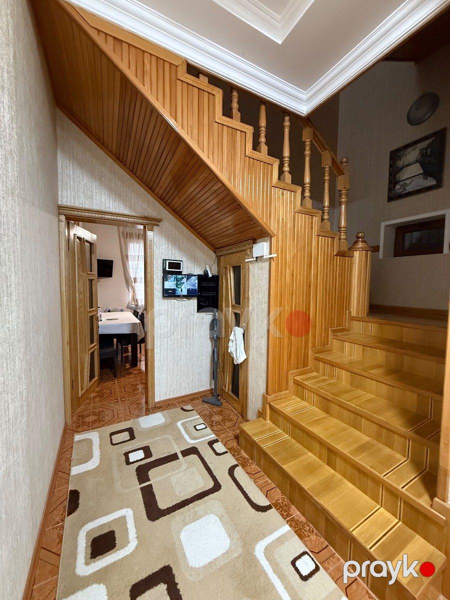 Satılır 5 otaqlı həyət evi/bağ evi 300 m² — Ev, villa, Bakı (9)