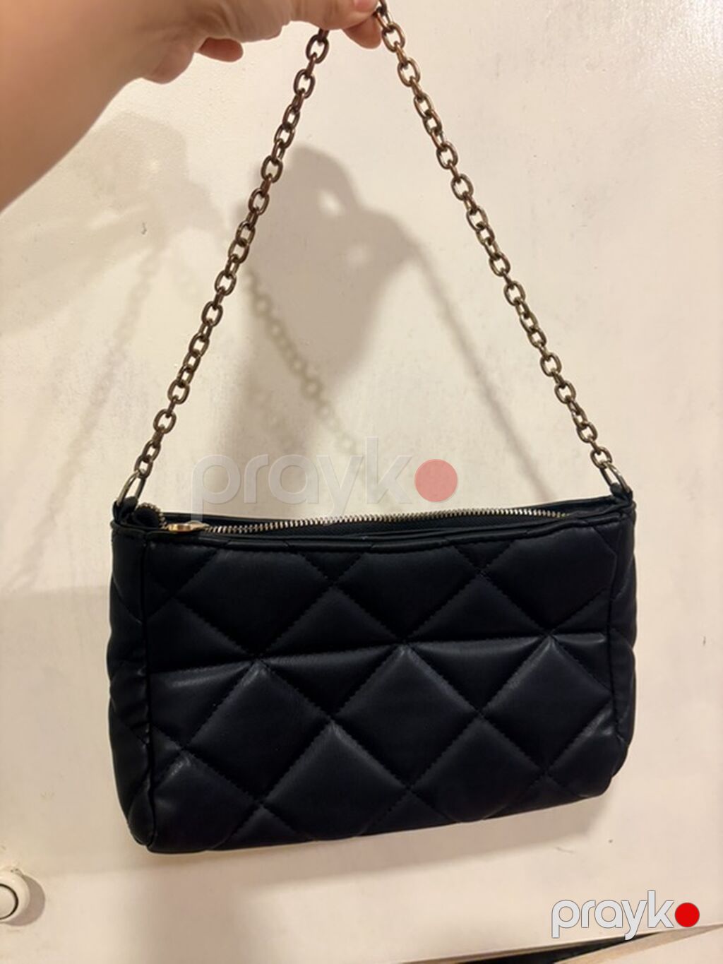 Qara rəngli zəncirli çiyin çantası - Material: yumşaq, mat teksturalı — Çantalar, çamadanlar, cüzdanlar, Ucar (2)