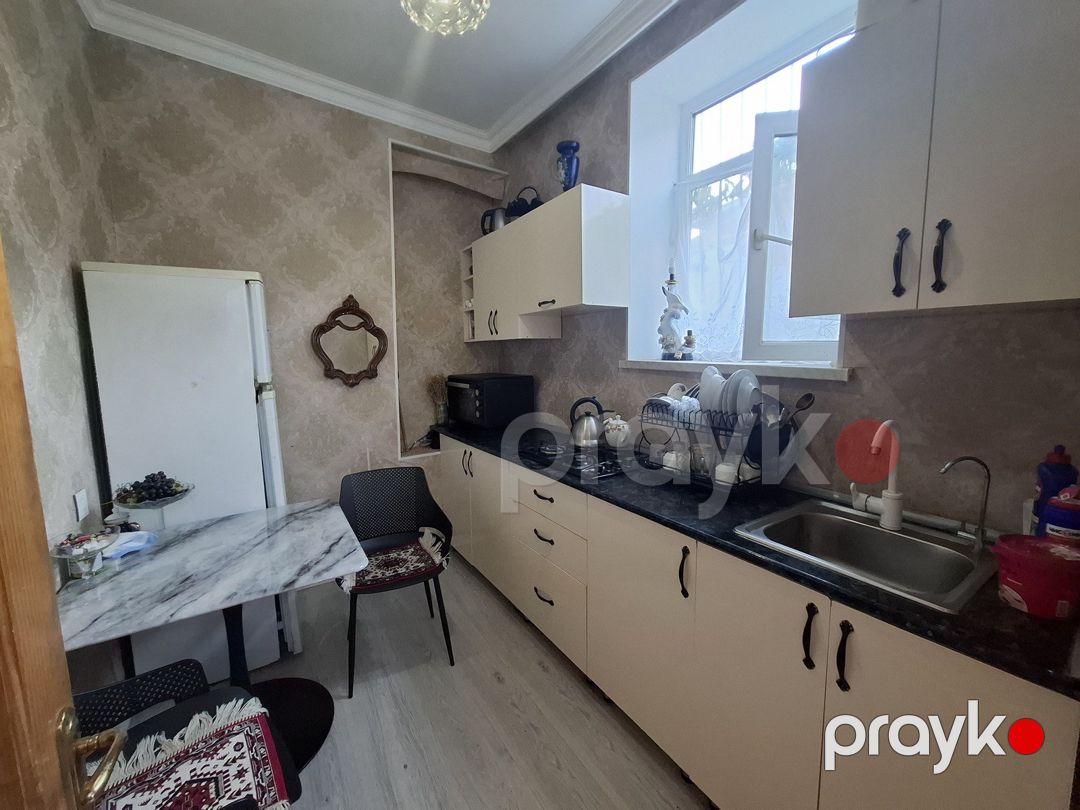 Satılır 2 otaqlı köhnə tikili 70 m² — Mənzil, Bakı (6)