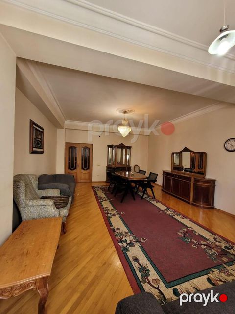 İcarəyə verilir 4 otaqlı yeni tikili 165 m² — Bakı
