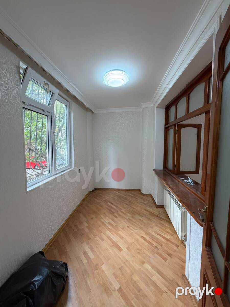 Satılır 2 otaqlı köhnə tikili 65 m² — Mənzil, Bakı (6)