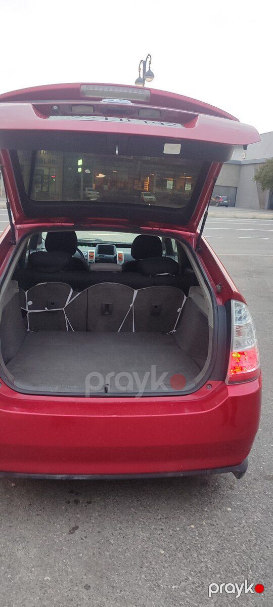 Toyota Prius icarəsi — Avtomobil icarəsi, Bakı (12)