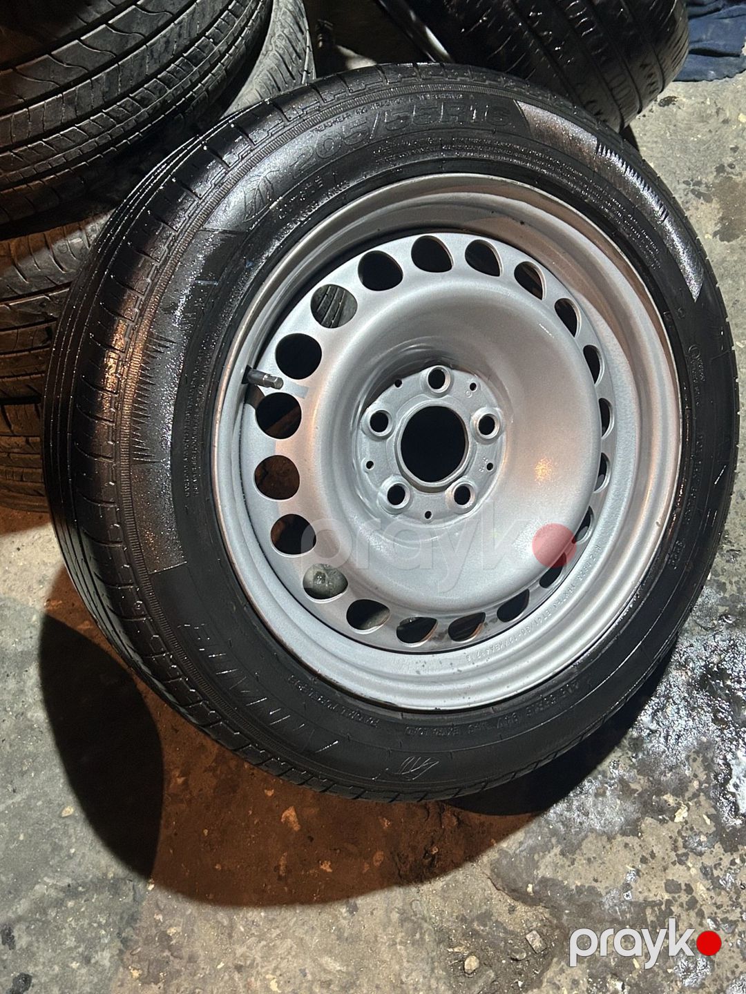 Mercedes təkərləri 205/55 R16 — Ehtiyat hissələri və aksesuarlar, Bakı (3)