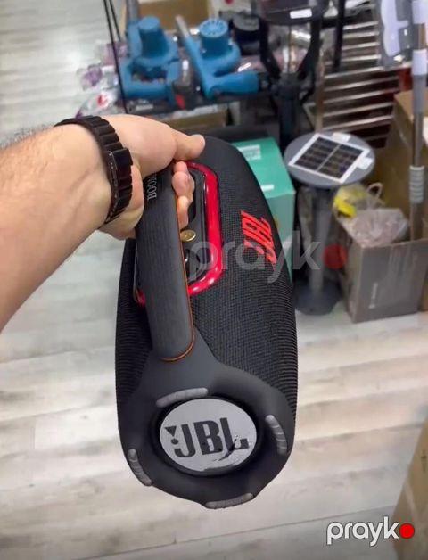 Speaker B31 Bu məhsul JBL Boombox 3 portativ səsli hoparlördür və — Bakı