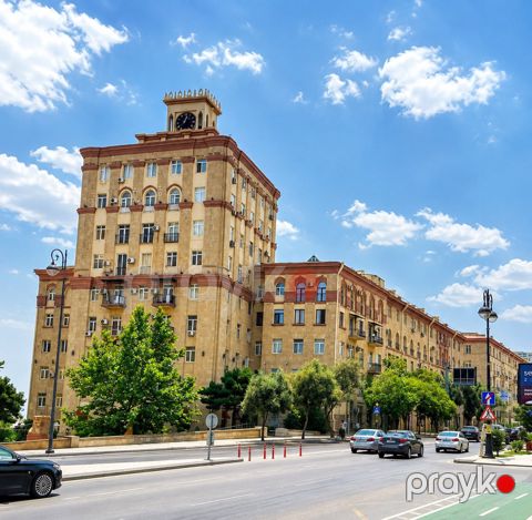 Satılır 2 otaqlı köhnə tikili 60 m²