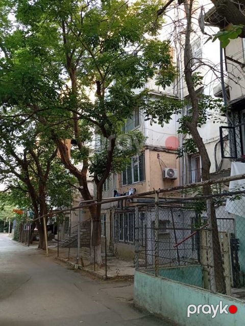 Satılır 2 otaqlı köhnə tikili 55 m² — Bakı