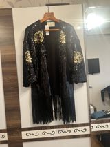 Şıq qadın kimono/jaket – qara rəngdə, tam örtülü parıltılı payetlərlə — Rustam