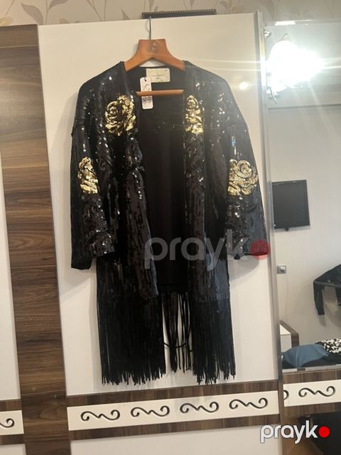 Şıq qadın kimono/jaket – qara rəngdə, tam örtülü parıltılı payetlərlə — Bakı