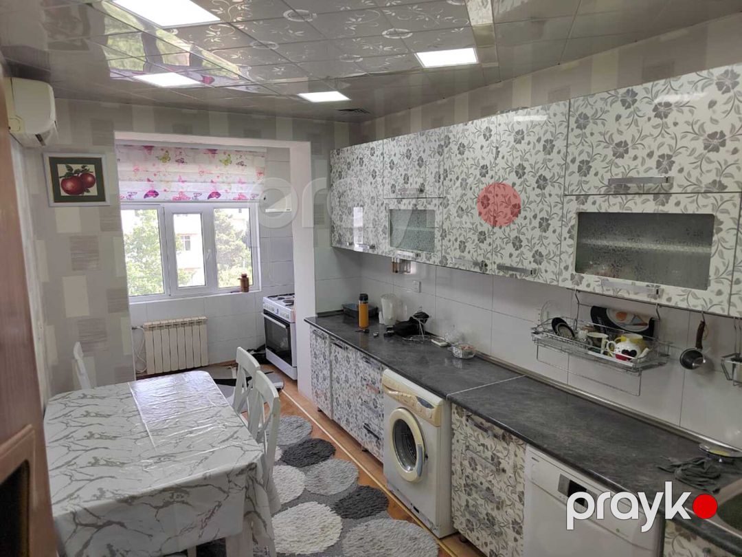 Satılır 4 otaqlı köhnə tikili 100 m² — Mənzil, Bakı (11)