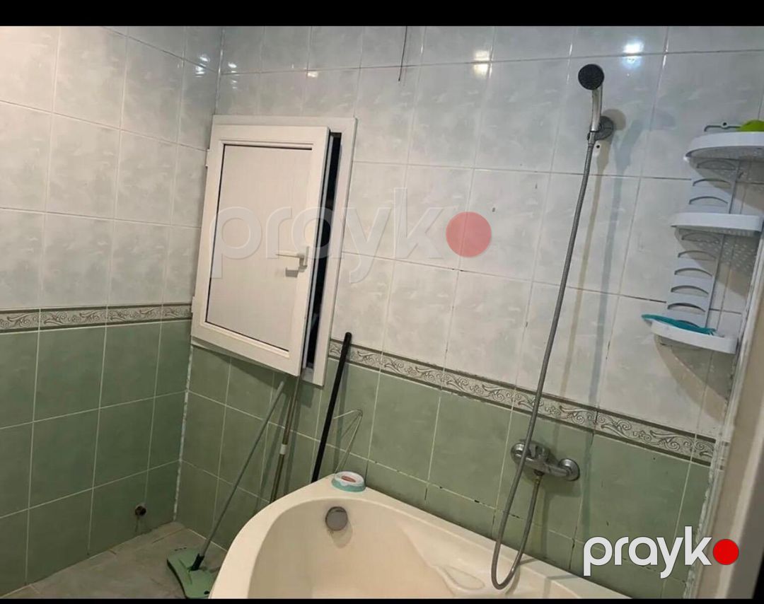 Satılır 2 otaqlı köhnə tikili 75 m² — Mənzil, Bakı (9)